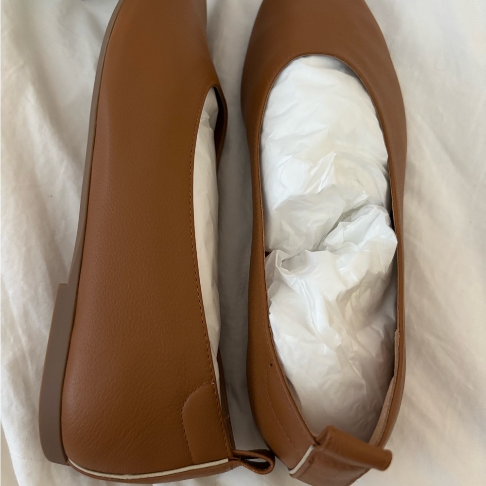 Everlane THE DAY GLOVE IN NARROW FIT size 9.5 toasted almond color